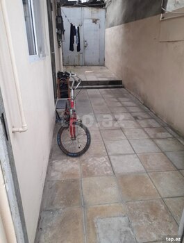 Həyət evi, İnşaatçılar m.