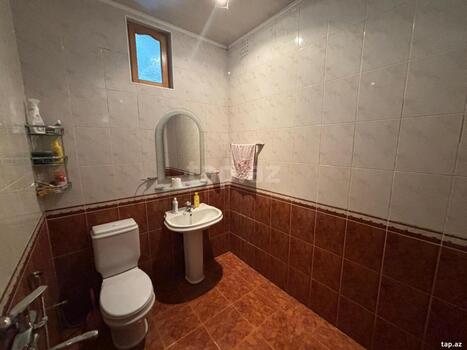 Həyət evi, Babək pr.