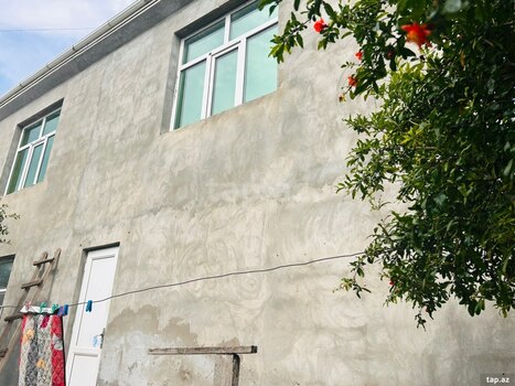 Həyət evi, Binə qəs.