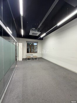 Ofis icarəyə verilir, Aşıq Molla Cümə küç.
