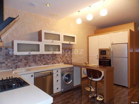 3-otaqlı yeni tikili kirayə verilir, Gənclik m., 120 m²