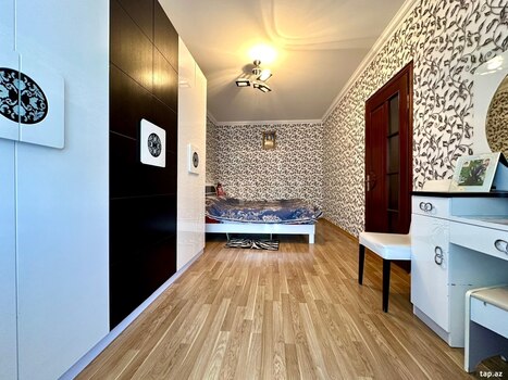 4-otaqlı mənzil, C.Naxçıvanski küç., 100 m²