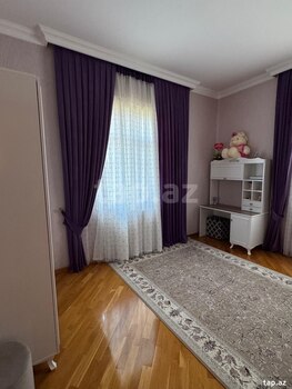 Bağ evi, Novxanı qəs.