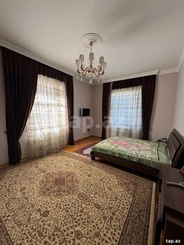 Bağ evi, Novxanı qəs.