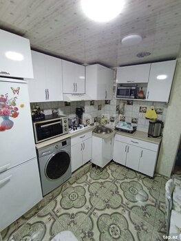 4-otaqlı mənzil, Gəncə ş., 70 m²