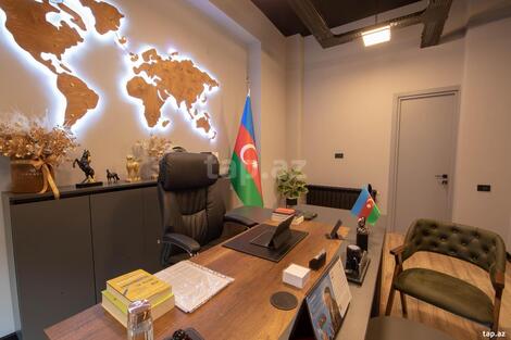 Ofis, Ağ Şəhər.