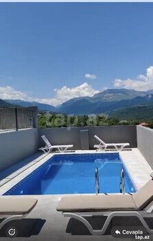 Villa, Quba r.