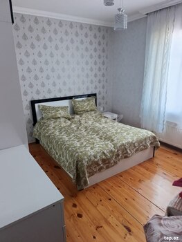 Həyət evi, Saray qəs.