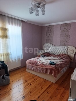 Həyət evi, Saray qəs.