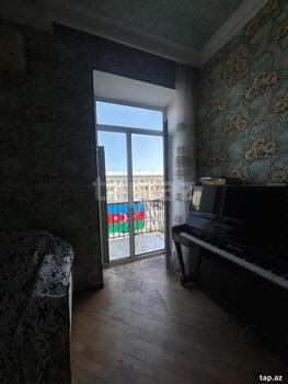 3-otaqlı mənzil, Faiq Yusifov küç., 80 m²