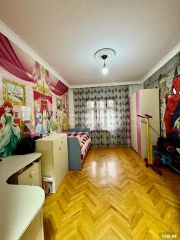 4-otaqlı mənzil, Yeni Yasamal qəs., 110 m²