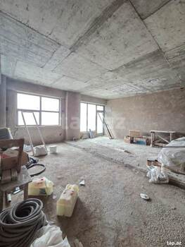 4-otaqlı yeni tikili, Elmlər Akademiyası m., 207 m²