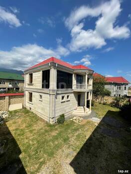 4-otaqlı yeni tikili, Oğuz r., 139.9 m²