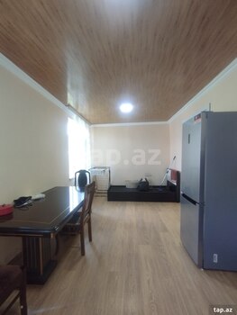 2-otaqlı mənzil, Şəki ş., 68 m²