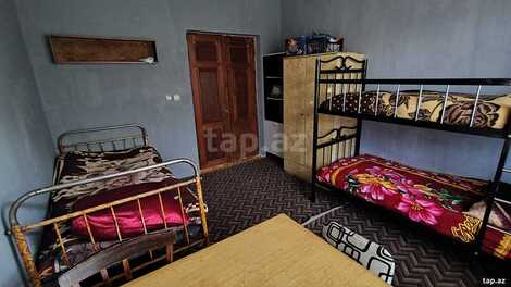 3-otaqlı mənzil kirayə verilir, Quba ş., 100 m²