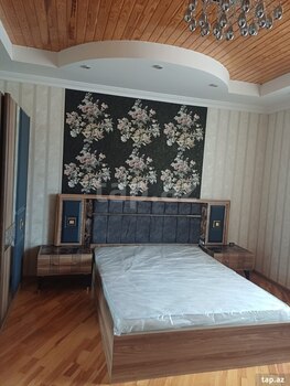 Həyət evi, Saray qəs.