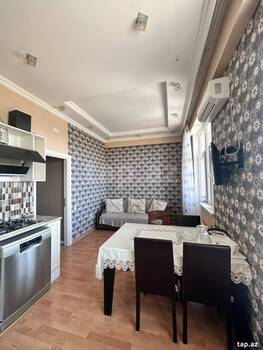 3-otaqlı yeni tikili, Nəcəfqulu Rəfiyev küç., 130 m²
