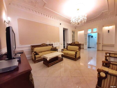 4-otaqlı mənzil kirayə verilir, Z.Əliyeva küç., 175 m²