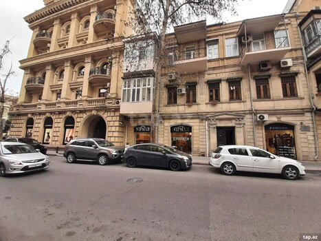 4-otaqlı mənzil kirayə verilir, Z.Əliyeva küç., 175 m²