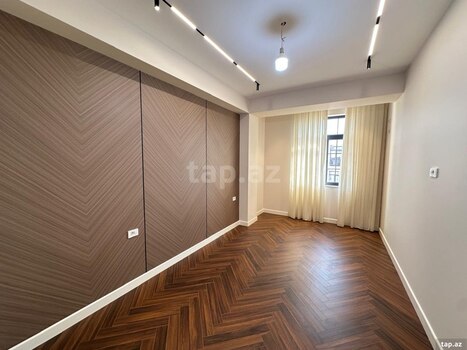 4-otaqlı yeni tikili, M. Hüseyn küç., 138 m²