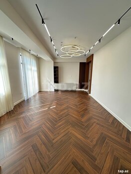 4-otaqlı yeni tikili, M. Hüseyn küç., 138 m²