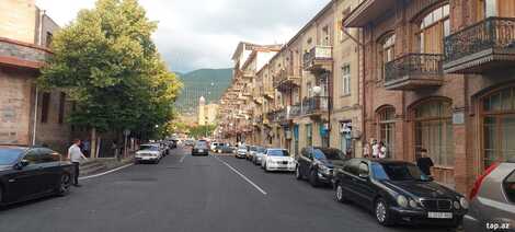 4-otaqlı mənzil, Şəki ş., 100 m²