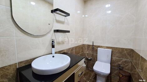 2-otaqlı yeni tikili kirayə verilir, Neftçilər pr., 90 m²