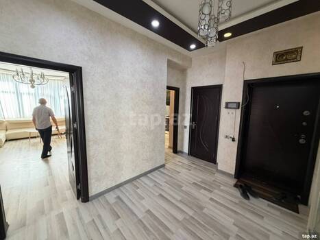 3-otaqlı yeni tikili kirayə verilir, Rövşən Cəfərov küç., 140 m²