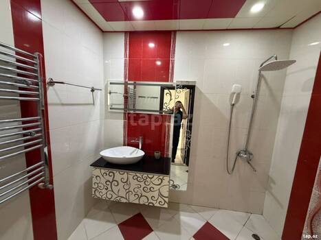 3-otaqlı yeni tikili kirayə verilir, Rövşən Cəfərov küç., 140 m²