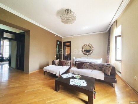 4-otaqlı mənzil kirayə verilir, Z.Tağıyev küç., 100 m²