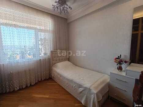 4-otaqlı yeni tikili, Mirəli Seyidov küç., 146 m²