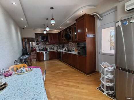 4-otaqlı yeni tikili, Mirəli Seyidov küç., 146 m²