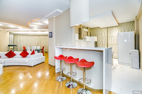 4-otaqlı yeni tikili kirayə verilir, 28 May m., 198 m²