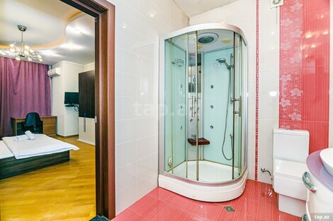 4-otaqlı yeni tikili kirayə verilir, 28 May m., 198 m²