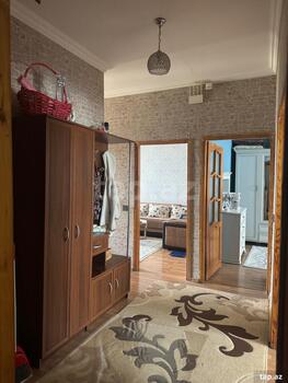 4-otaqlı mənzil, İnşaatçılar m., 82 m²