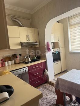 4-otaqlı mənzil, İnşaatçılar m., 82 m²