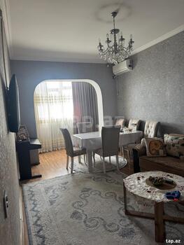 4-otaqlı mənzil, İnşaatçılar m., 82 m²