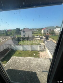 Bağ evi, Novxanı qəs.