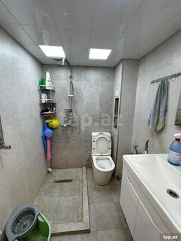 3-otaqlı mənzil, İnşaatçılar m., 65 m²