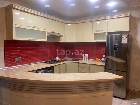 3-otaqlı mənzil kirayə verilir, Nərimanov r., 85 m²
