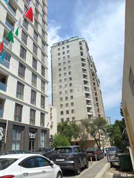 3-otaqlı yeni tikili, İnşaatçılar m., 75 m²