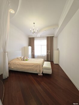 4-otaqlı yeni tikili, Xətai r., 141 m²