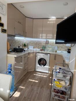 3-otaqlı mənzil, İnşaatçılar m., 70 m²