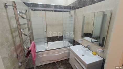 3-otaqlı yeni tikili, Nizami r., 102 m²