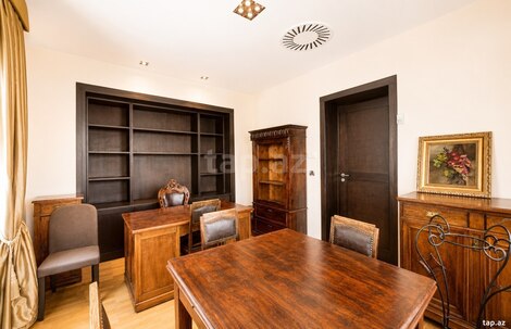 6-otaqlı mənzil, Neftçilər pr., 365 m²