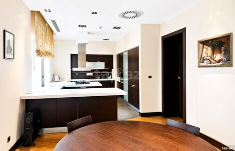 6-otaqlı mənzil, Neftçilər pr., 365 m²