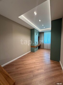 3-otaqlı yeni tikili, Elmlər Akademiyası m., 148 m²
