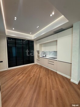 3-otaqlı yeni tikili, Elmlər Akademiyası m., 148 m²