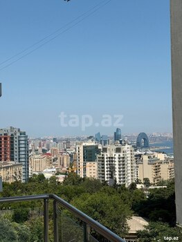 3-otaqlı yeni tikili, Elmlər Akademiyası m., 148 m²