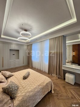 4-otaqlı yeni tikili, Elmlər Akademiyası m., 185 m²